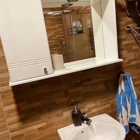 Al-dino Guest house