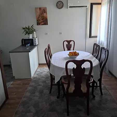 Al-dino Guest house *